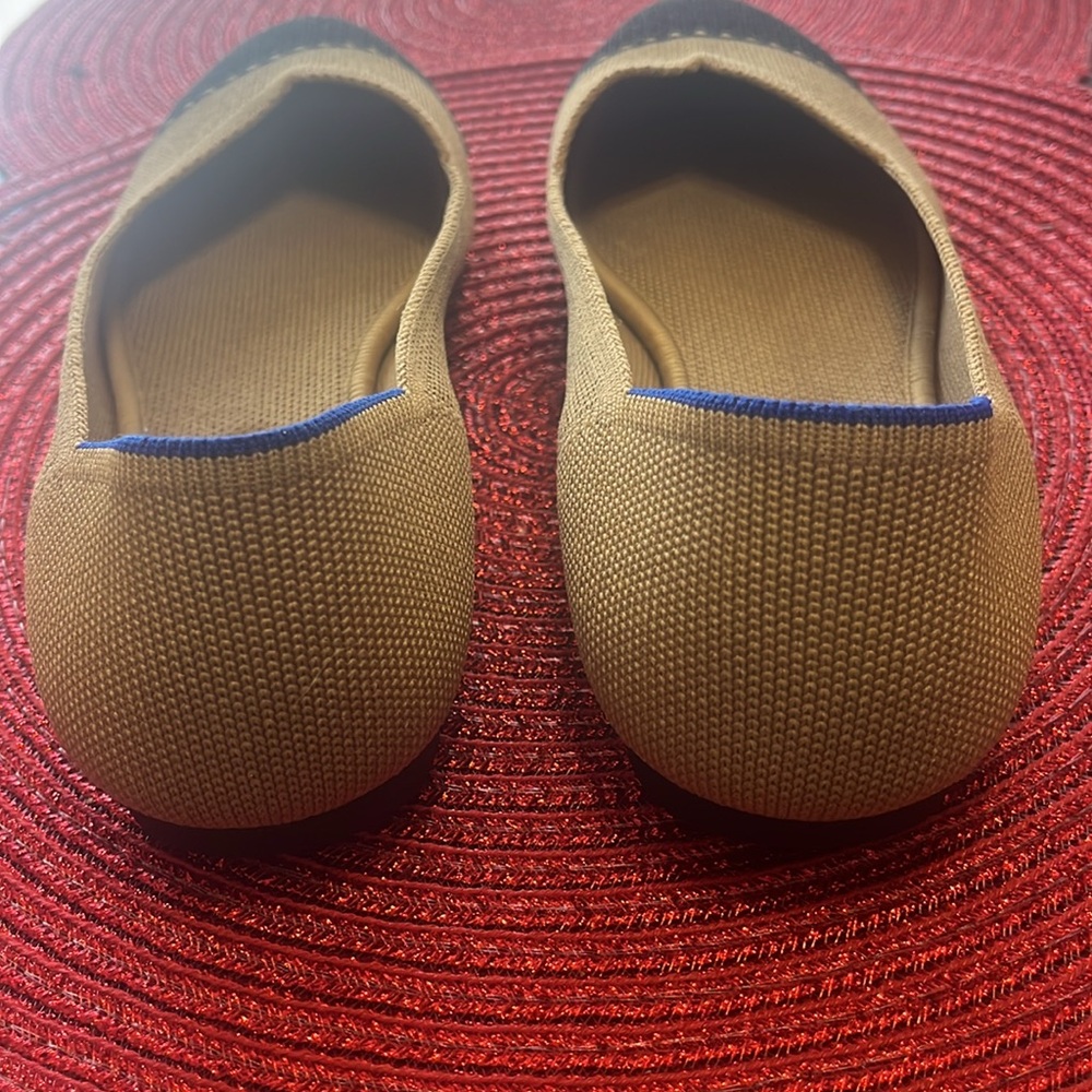 Rothy’s 9.5 in almost new condition. - Picture 3 of 5